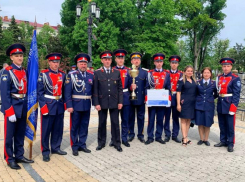Астраханский казачий кадетский корпус получит 3 миллиона рублей и переходящее знамя Президента