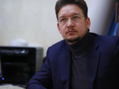 В Астрахани уволили директора управления капитального строительства Александра Дарьянова