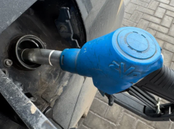 Астраханский минпром назвал две причины снижения количества бензина на АЗС