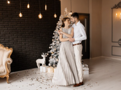 15 астраханских пар поженятся в канун Нового года