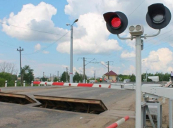 21 апреля на ж/д переезде в Ахтубинске Астраханской области закроют автодвижение