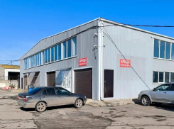 Двое астраханцев готовили опасный алкоголь на продажу