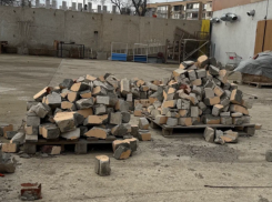 Астраханцев попросили фиксировать объекты самовольного строительства