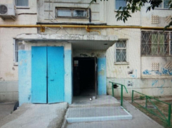 В Астрахани мужчина умер после встречи с друзьями