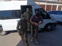 Астраханского капитана речного судна наказали рублем за оправдание терроризма