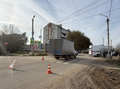 В Астрахани фургон сбил девочку на пешеходном переходе