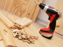 В Астрахани директор мебельного украл у клиентов более 800 тысяч рублей