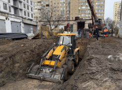 В одном из крупных районов Астрахани поэтапно улучшают систему водоотведения