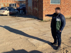 Астраханец похитил у женщины свыше 300 тысяч за «помощь» с машиной
