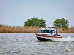 Два астраханца едва не погибли на реке Ахтуба