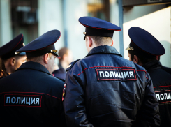Высокопоставленного полицейского в Астрахани обвинили в коррупции 
