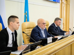 Астраханский молодёжный парламент выступил с новыми инициативами в облдуме
