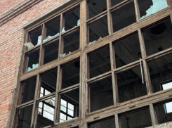 Два астраханских школьника устроили диверсию с поджогом