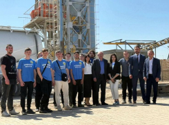 В Астрахани будущим специалистам провели практику на асфальтобетонном заводе