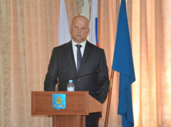 В Астрахани задержали экс-главу города, его заместителя и директора крупной компании