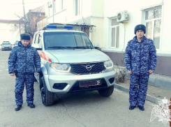 Росгвардейцы спасли астраханского пенсионера от переохлаждения и вернули домой