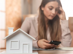 1255 астраханцев незаконно сделали должниками энергосбытовой компании