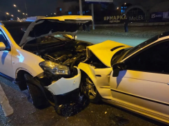 В Астрахани при столкновении двух машин пострадал ребенок