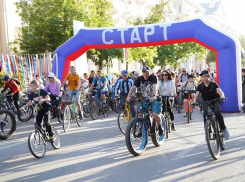 7000 астраханцев приняли участие в велопараде 