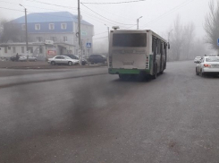 «Грязный и воняет»: астраханец пожаловался на состояние автобуса №25