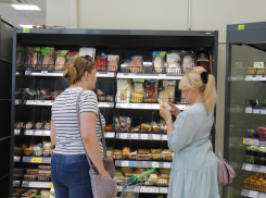 Названы продукты, которые в Астрахани стали дешевле: некоторые очень порадовали