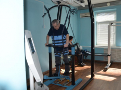 Четыре астраханских медучреждения получили 99 единиц нового оборудования