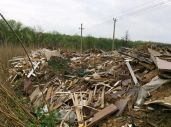 Более 2 миллионов взыскали с астраханской судостроительной компании за незаконный сброс отходов