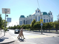 В Астрахани отремонтировали дорогу улицы Коммунистической