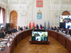 Астраханская область и Республика Беларусь активно сотрудничают в сферах транспорта и логистики