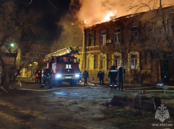 В центре Астрахани сгорел дом-памятник архитектуры конца XIX века