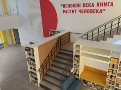 Губернатор Игорь Бабушкин рассказал о модернизации двух астраханских библиотек