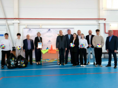 Игорь Мартынов отметил развитие спортивной инфраструктуры Камызякского района