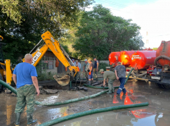 В Астрахани из-за аварии без воды остались десятки улиц и несколько посёлков