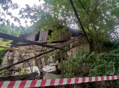 В Астрахани рухнула стена многоквартирного дома в Трусовском районе