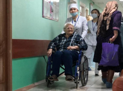 79-летняя астраханка попала в больницу из-за холодных батарей в квартире