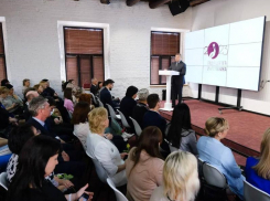 Игорь Бабушкин объявил в Астраханской области Год педагога и наставника