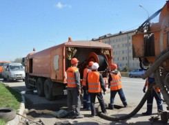 В Астрахани ливневку на улице Богдана Хмельницкого обновят до конца 2023 года
