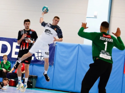 В первом матче гандбольного сезона астраханское «Динамо» дало бой «ЦСКА»