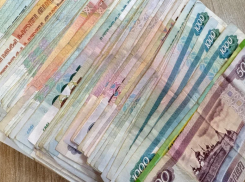 Следователя астраханской полиции заподозрили в получении взятки