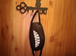 В 2025 году астраханки чаще астраханцев выходили на работу больными