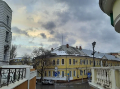 Сильный ветер задержится в Астраханской области на два дня