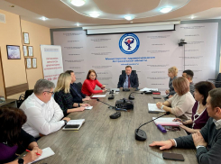В астраханском правительстве пытались обосновать повышение зарплат водителям скорых