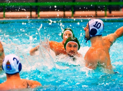 Астраханские ватерполисты 2 раза проиграли команде из Казани