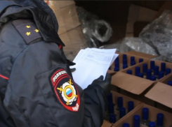 Астраханские полицейские конфисковали свыше 230 литров контрафактного алкоголя