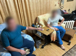 Астраханец воспользовался опьянением друга и дважды снял деньги с его карты