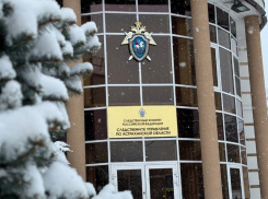 Астраханец избил мать табуретом и закрыл умирать в горящей квартире