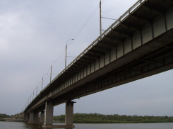 Астраханец спрыгнул с Нового моста, поругавшись с женой