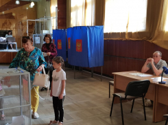 Избирательные участки в Астраханской области закроются после восьми вечера 