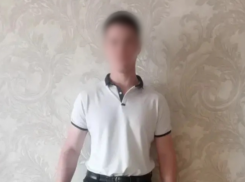 В Астрахани подростка оштрафовали на 30 тысяч рублей за пост о георгиевской ленте