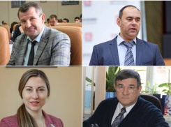 Приезд внуков, рождение племянников, отремонтированные дороги: чем запомнился год астраханским депутатам и общественникам